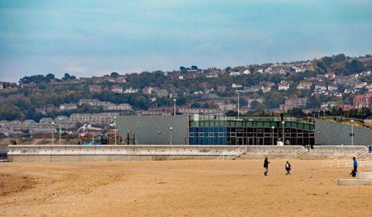 Central Colwyn Bay F1 Exterior foto